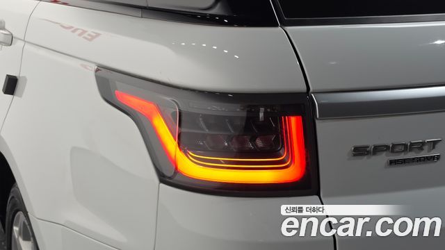 Land Rover Range Rover Sport (II) 3.0 SDV6 HSE 2019 — фото 23