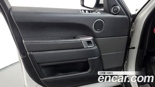 Land Rover Range Rover Sport (II) 3.0 SDV6 HSE 2019 — фото 24