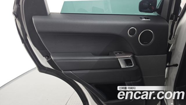 Land Rover Range Rover Sport (II) 3.0 SDV6 HSE 2019 — фото 25
