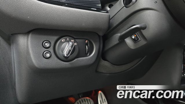MINI Cooper Clubman Classic 2nd 2024 — фото 18