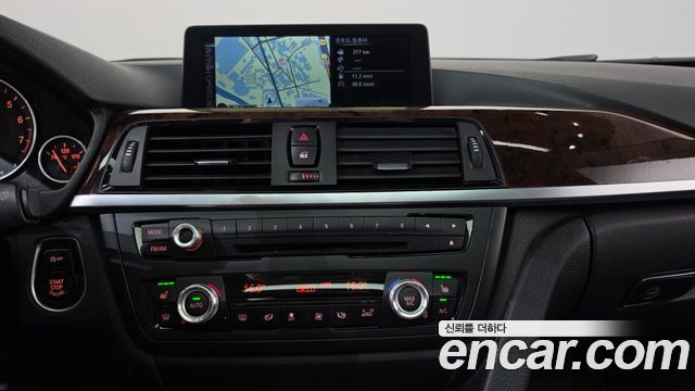 BMW 3 Series (F30) 320i 2013 — фото 15