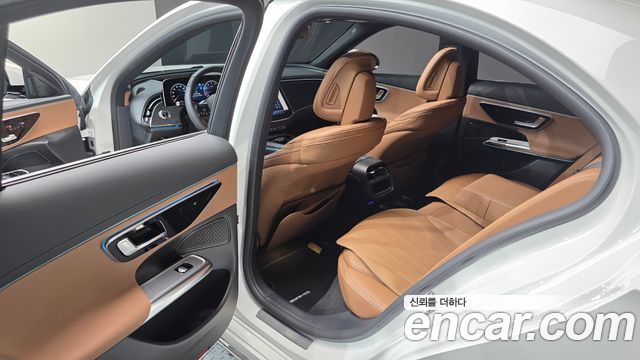 Mercedes-Benz E-Class (W214) E200 AMG Line 2026 — фото 11
