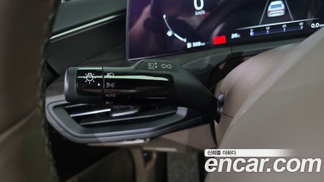 Kia K8 Hybrid Signature 2022 — фото 34