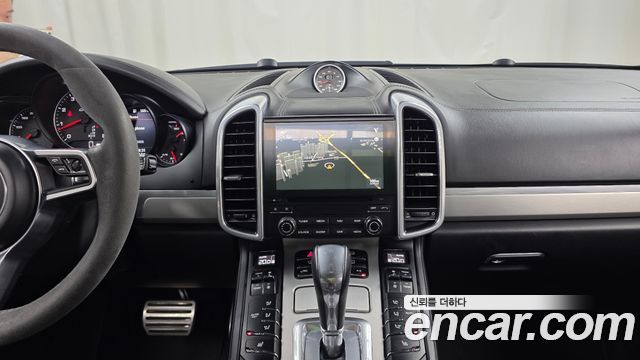 Porsche Cayenne 3.6 GTS 958 2017 — фото 14