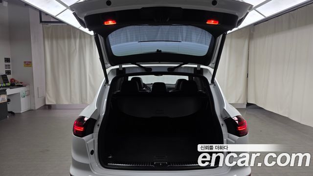 Porsche Cayenne 3.6 GTS 958 2017 — фото 20