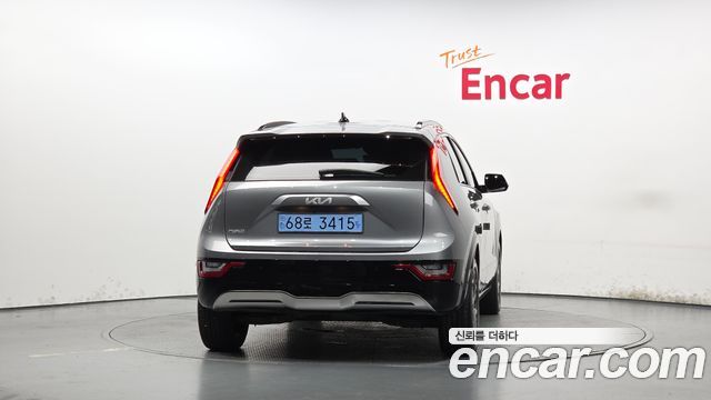 Kia Niro EV Air 2023 — фото 4