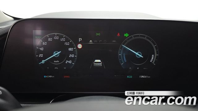 Kia Niro EV Air 2023 — фото 8