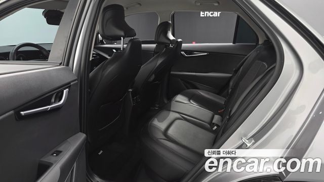 Kia Niro EV Air 2023 — фото 11