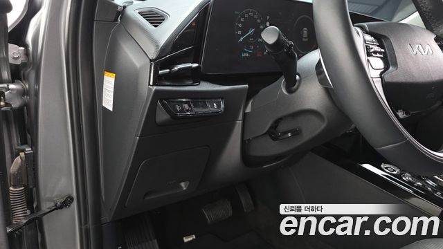 Kia Niro EV Air 2023 — фото 13