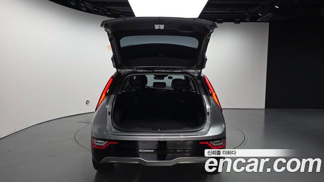 Kia Niro EV Air 2023 — фото 20
