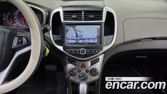 Chevrolet Aveo Sedan 1.4 Turbo LS 2018 — фото 14