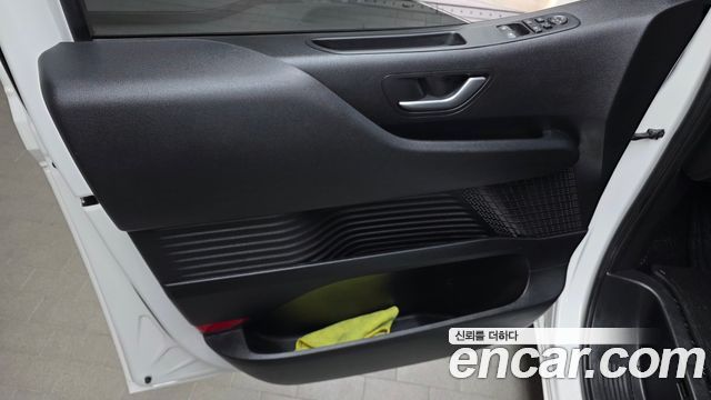 Hyundai Staria Cargo 3-Seater Smart 2025 — фото 30