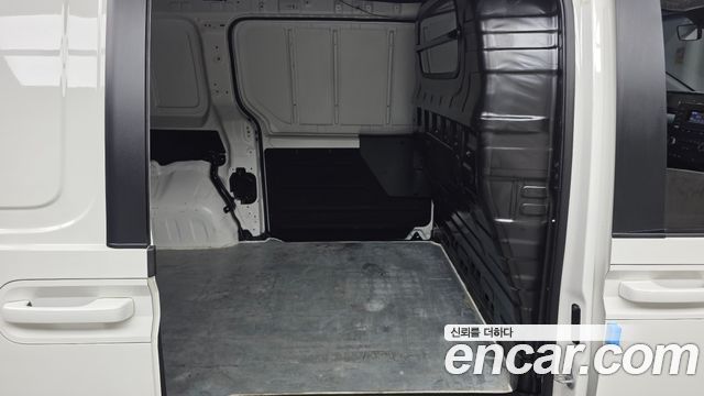 Hyundai Staria Cargo 3-Seater Smart 2025 — фото 32