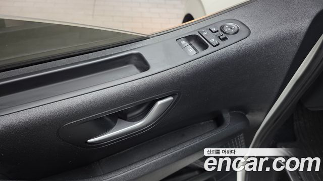 Hyundai Staria Cargo 3-Seater Smart 2025 — фото 35