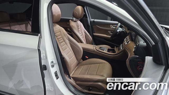 Mercedes-Benz E-Class (W213) E220d 4MATIC Exclusive 2021 — фото 11