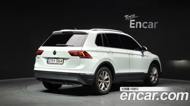 Volkswagen Tiguan (II) 2.0 TDI Premium 2020 — фото 2
