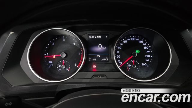 Volkswagen Tiguan (II) 2.0 TDI Premium 2020 — фото 8