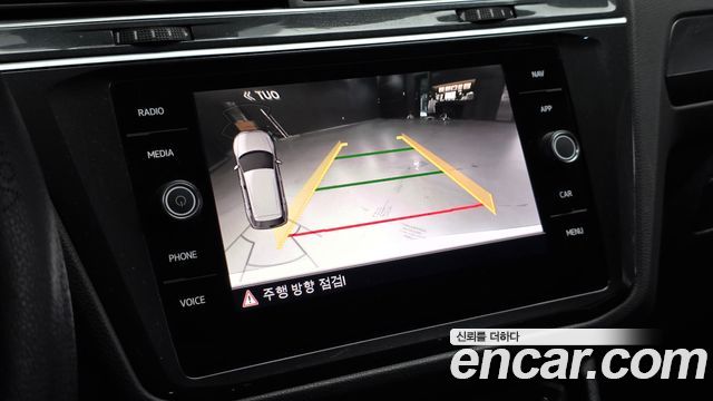 Volkswagen Tiguan (II) 2.0 TDI Premium 2020 — фото 14