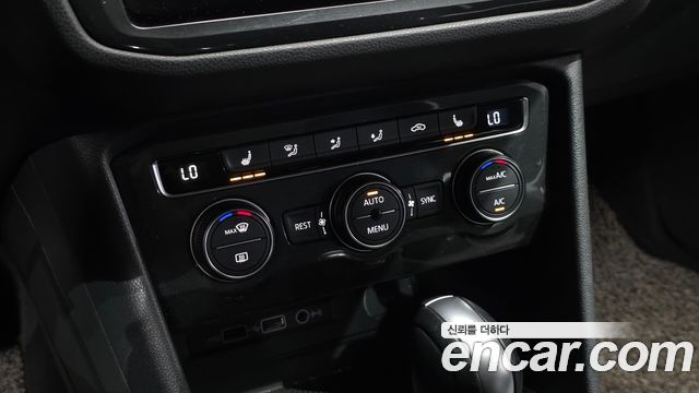 Volkswagen Tiguan (II) 2.0 TDI Premium 2020 — фото 18