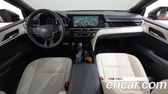Toyota Camry (XV80) 2.5 XLE Premium Hybrid 2025 — фото 7