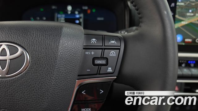 Toyota Camry (XV80) 2.5 XLE Premium Hybrid 2025 — фото 16