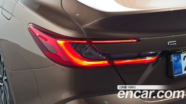 Toyota Camry (XV80) 2.5 XLE Premium Hybrid 2025 — фото 23