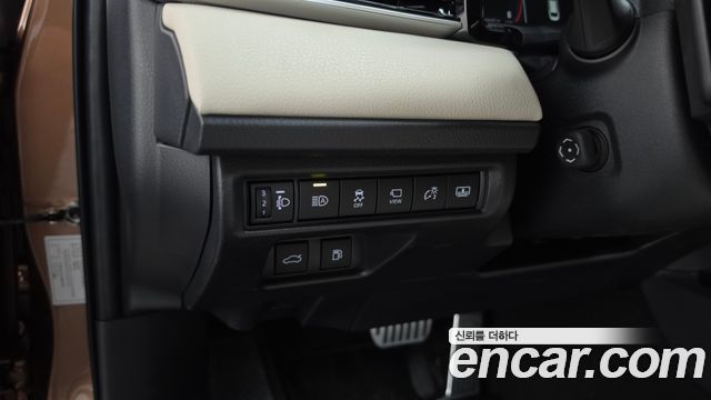 Toyota Camry (XV80) 2.5 XLE Premium Hybrid 2025 — фото 27