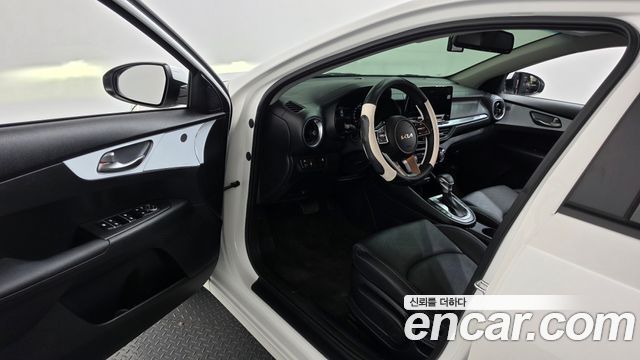 Kia K3 (II) 1.6 Prestige 2022 — фото 10