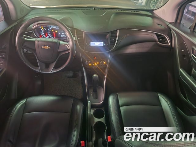 Chevrolet Trax 1.6 Diesel LS 2018 — фото 8