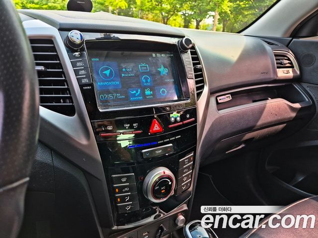 KG Mobility (SsangYong) Tivoli Diesel VX 2WD 2016 — фото 16