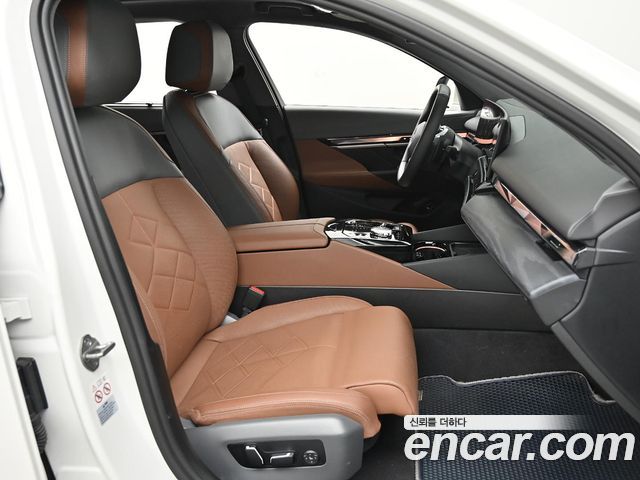 BMW 5 Series (G60) 530i xDrive 2024 — фото 10
