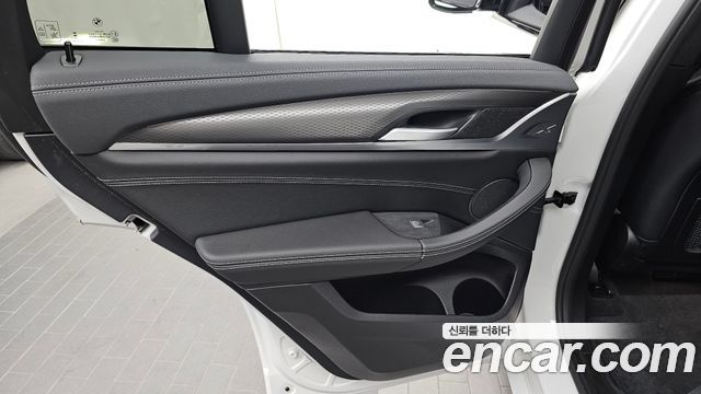 BMW X4 (G02) xDrive20i M Sport 2024 — фото 31