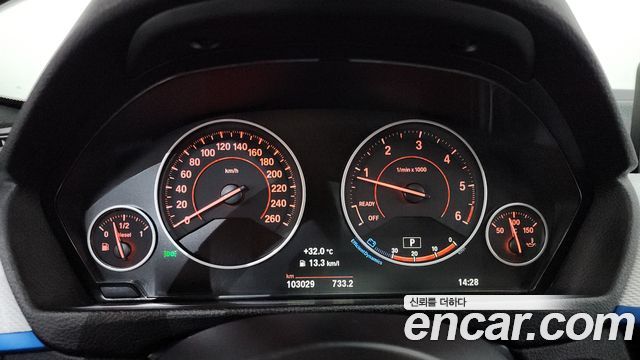 BMW 3 Series (F30) 320d Touring M Performence 2017 — фото 8