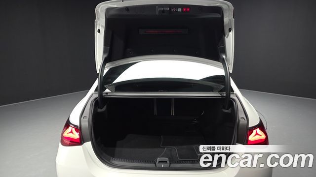 Mercedes-Benz E-Class (W214) E200 AMG Line 2026 — фото 20