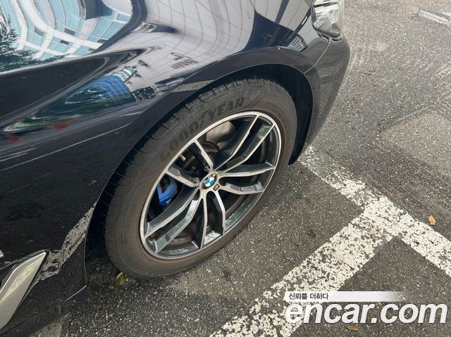 BMW 5 Series (G30) 520i M Sport 2023 — фото 9