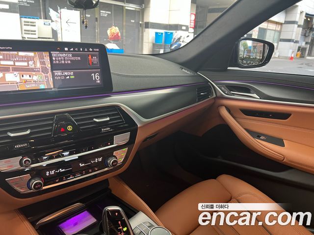 BMW 5 Series (G30) 520i M Sport 2023 — фото 17