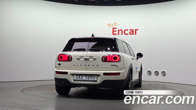 MINI Cooper D Clubman Standard 2nd 2018 — фото 4