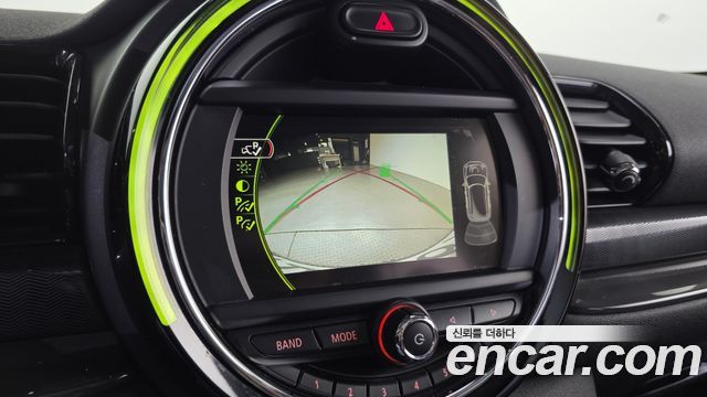 MINI Cooper D Clubman Standard 2nd 2018 — фото 14