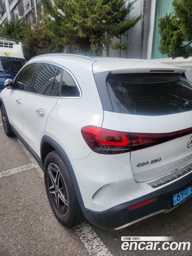 Mercedes-Benz EQA (H243) EQA250 AMG Package Plus 2022 — фото 5