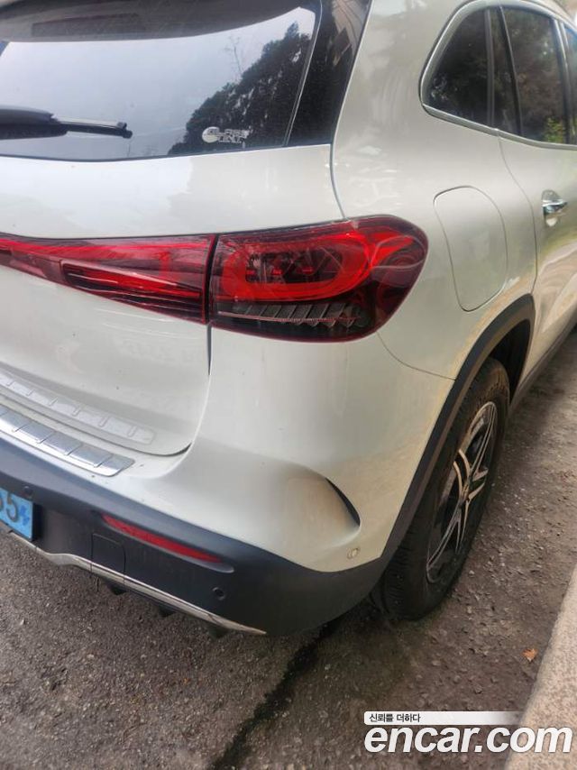 Mercedes-Benz EQA (H243) EQA250 AMG Package Plus 2022 — фото 10