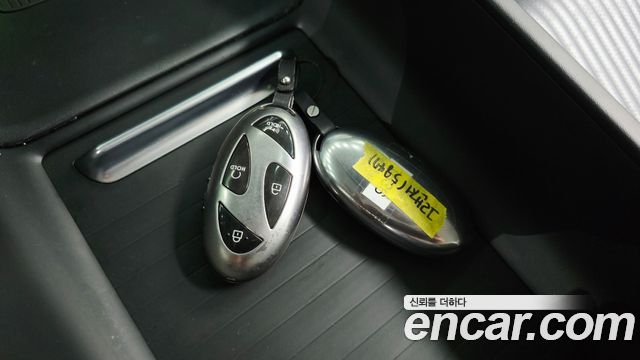 Hyundai Grandeur (GN7) 3.5 Gasoline 2WD Calligraphy 2023 — фото 16