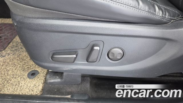 Hyundai Santa Fe Diesel 2.2 4WD Prestige 2021 — фото 31