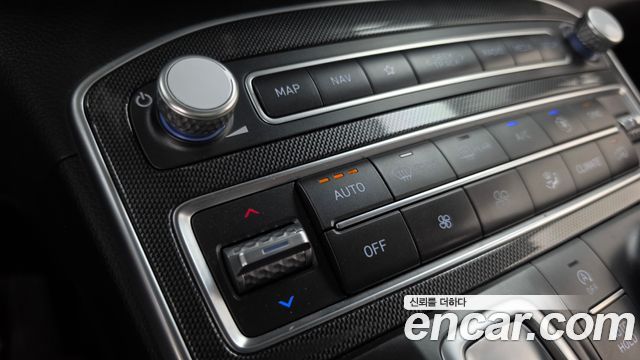 Hyundai Santa Fe Diesel 2.2 4WD Prestige 2021 — фото 32