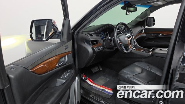 Cadillac Escalade 6.2 4th 2019 — фото 10