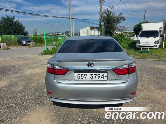 Lexus ES300h Supreme XV60 2013 — фото 4