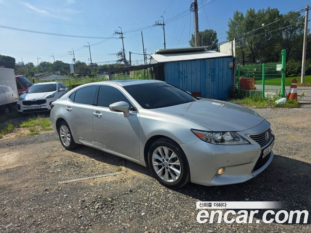 Lexus ES300h Supreme XV60 2013 — фото 6
