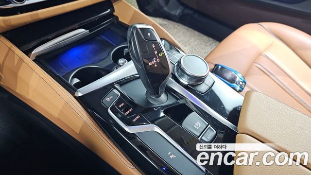 BMW 5 Series (G30) 520d Luxury Special Edition 2018 — фото 9