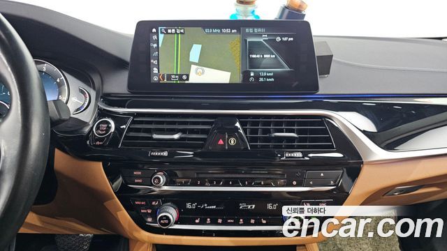 BMW 5 Series (G30) 520d Luxury Special Edition 2018 — фото 14
