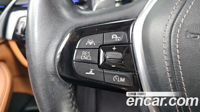 BMW 5 Series (G30) 520d Luxury Special Edition 2018 — фото 19