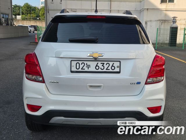 Chevrolet Trax 1.6 Diesel LTZ 2017 — фото 5